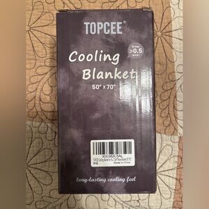 Cooling Blanket 50" x 70" Throw - Grey - New Sealed in Box